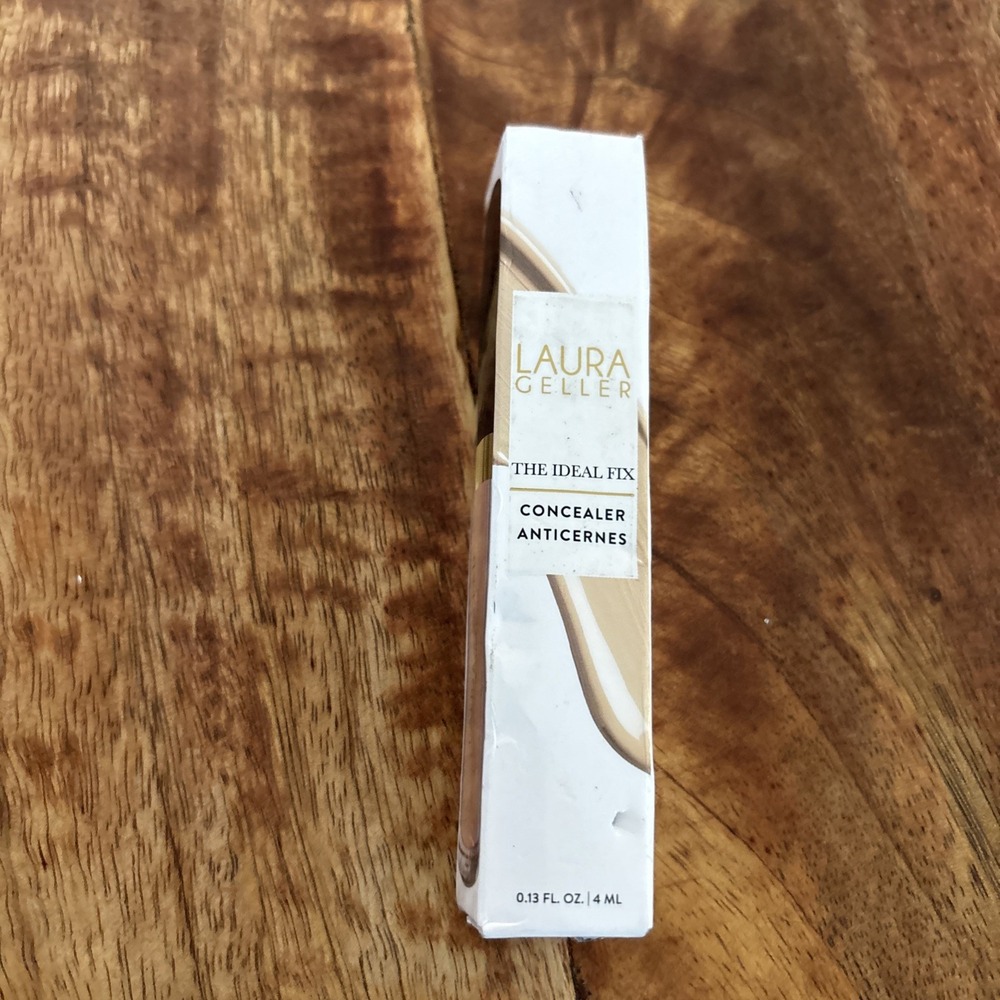 LAURA GELLER • The Ideal Fix CONCEALER •light  0.13 oz  New 8014
